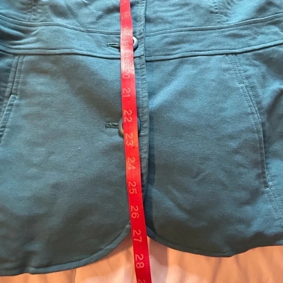 L.L. Bean Heavy cotton Woman's Cumberland Coat Size M Belted lined NWT - Picture 4 of 13